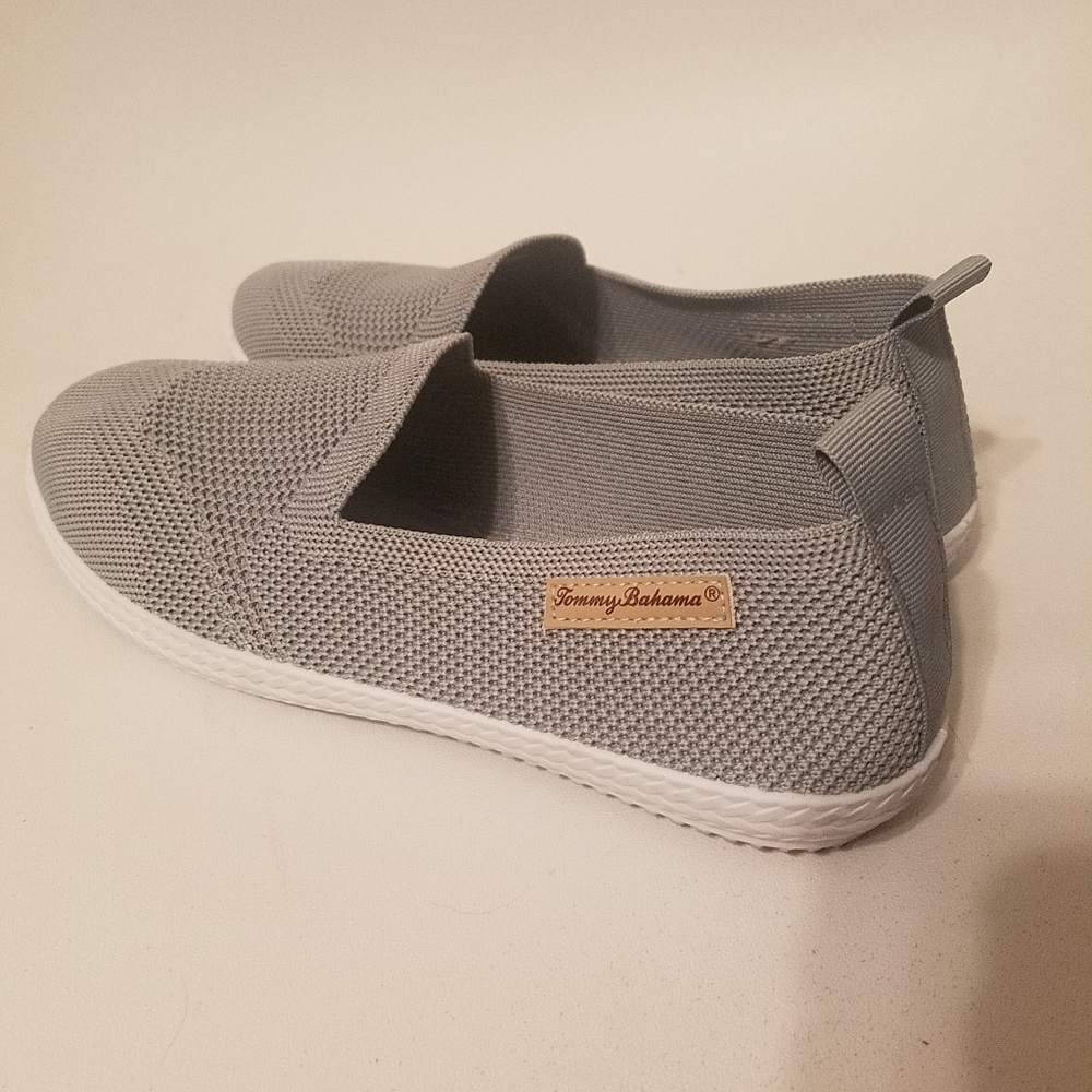 Tommy Bahama Gray Slip-On Shoes Size 7